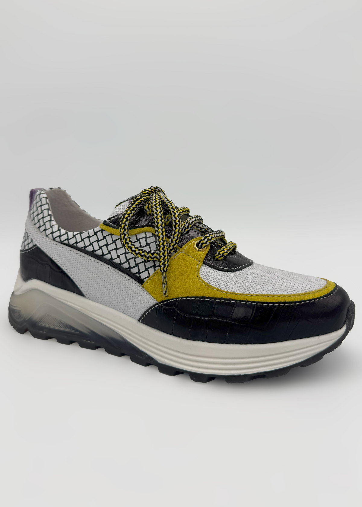 Black and Yellow Sneakers MLV
