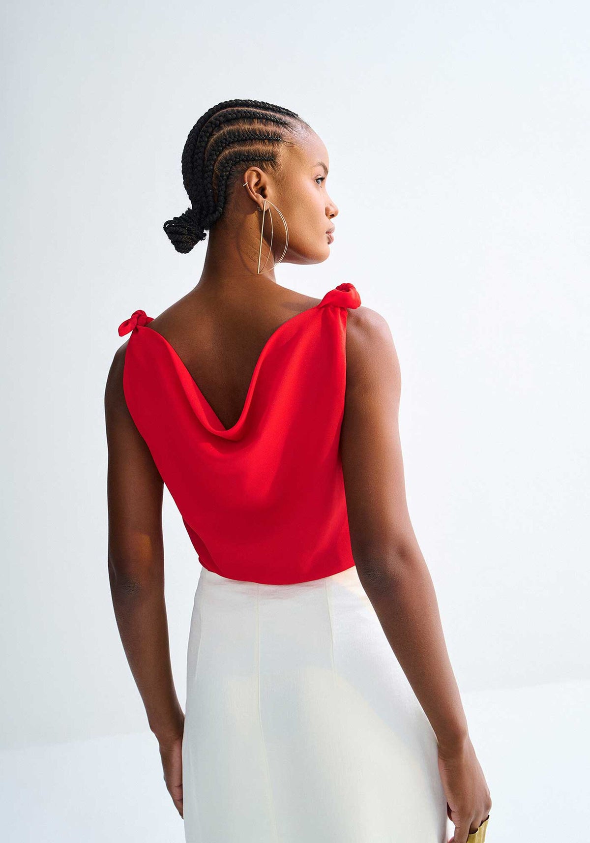 Blusa com alças ajustáveis para atar Lez a Lez