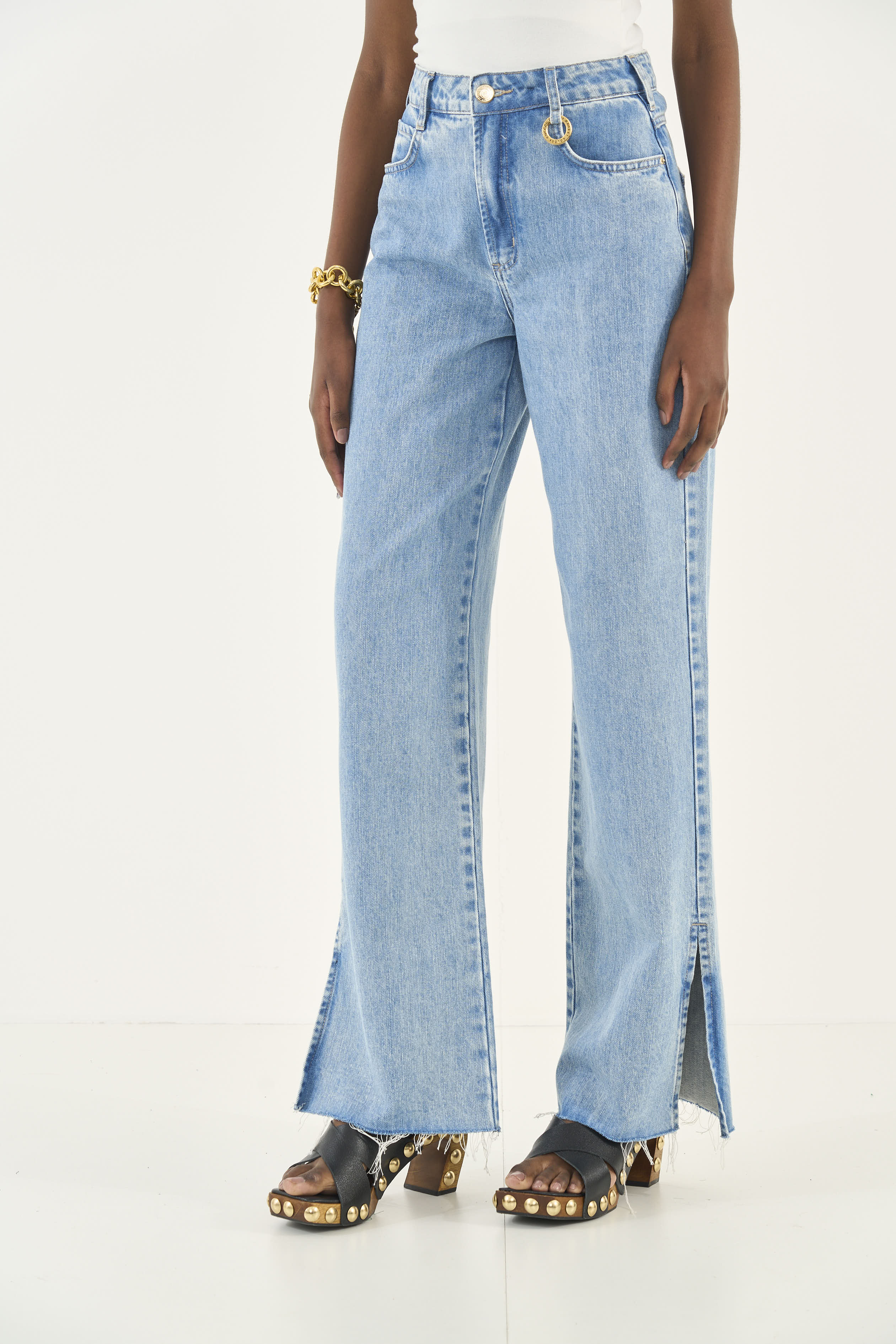 Juliette Raw Hem Wide-Leg Jeans Colcci