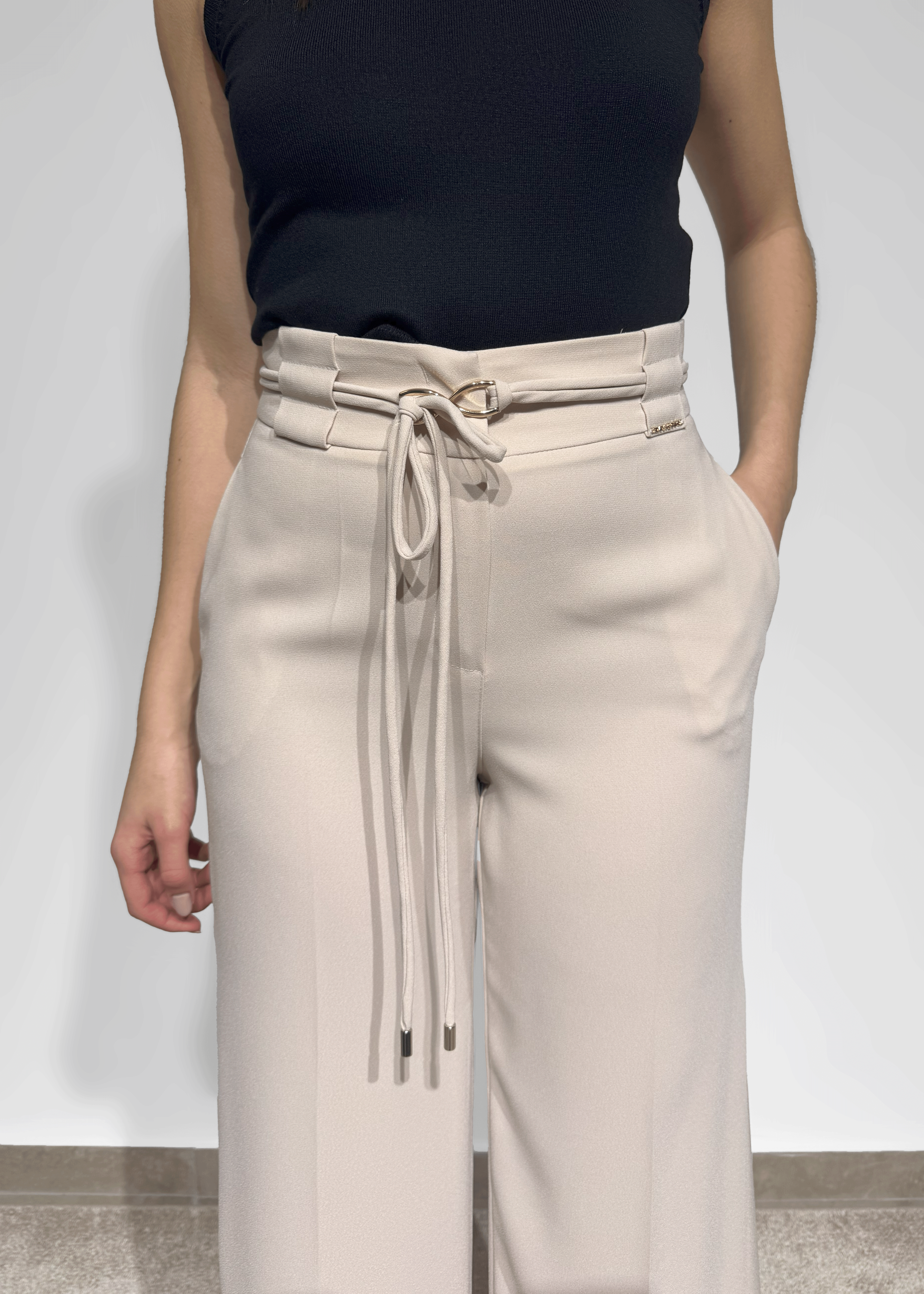 Calça pantalona Silvina Campos