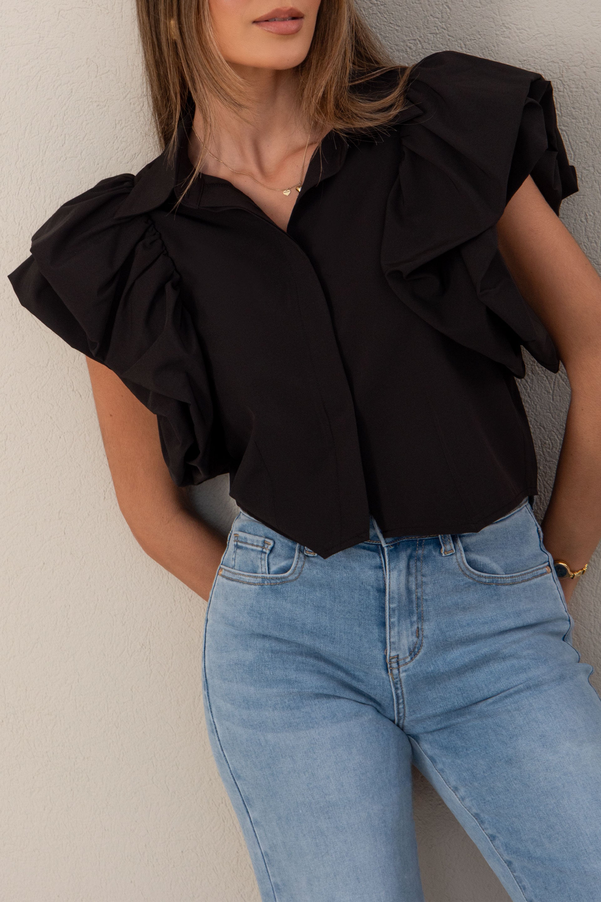 Blusa com manga dupla em folhos Ferrache