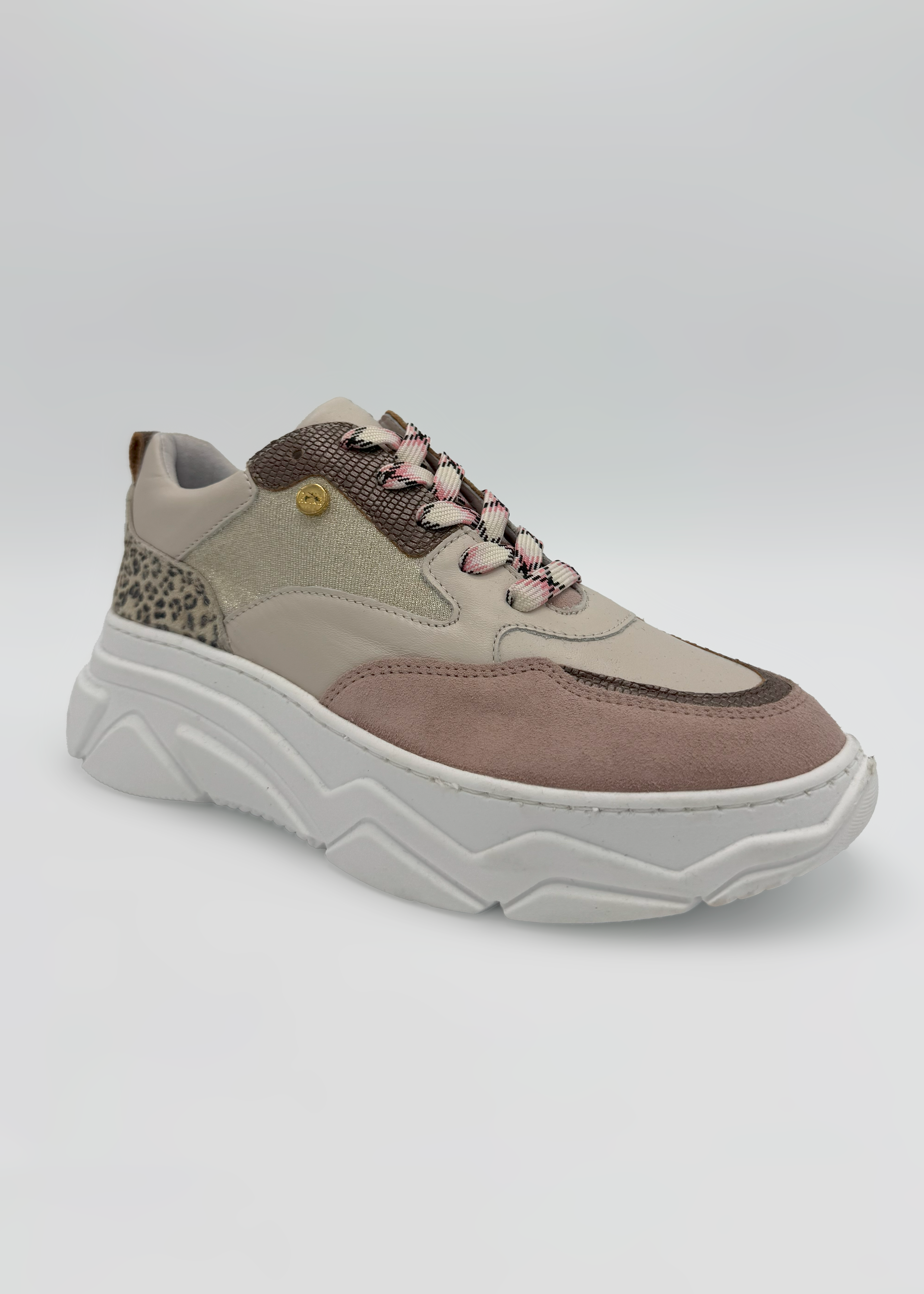 Minimalist Nude Sneakers Ruika