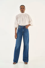 Jeans Juliette Perna Larga com Tachas Colcci