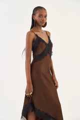 Vestido Midi Slip Colcci em Renda com Acabamento Acetinado