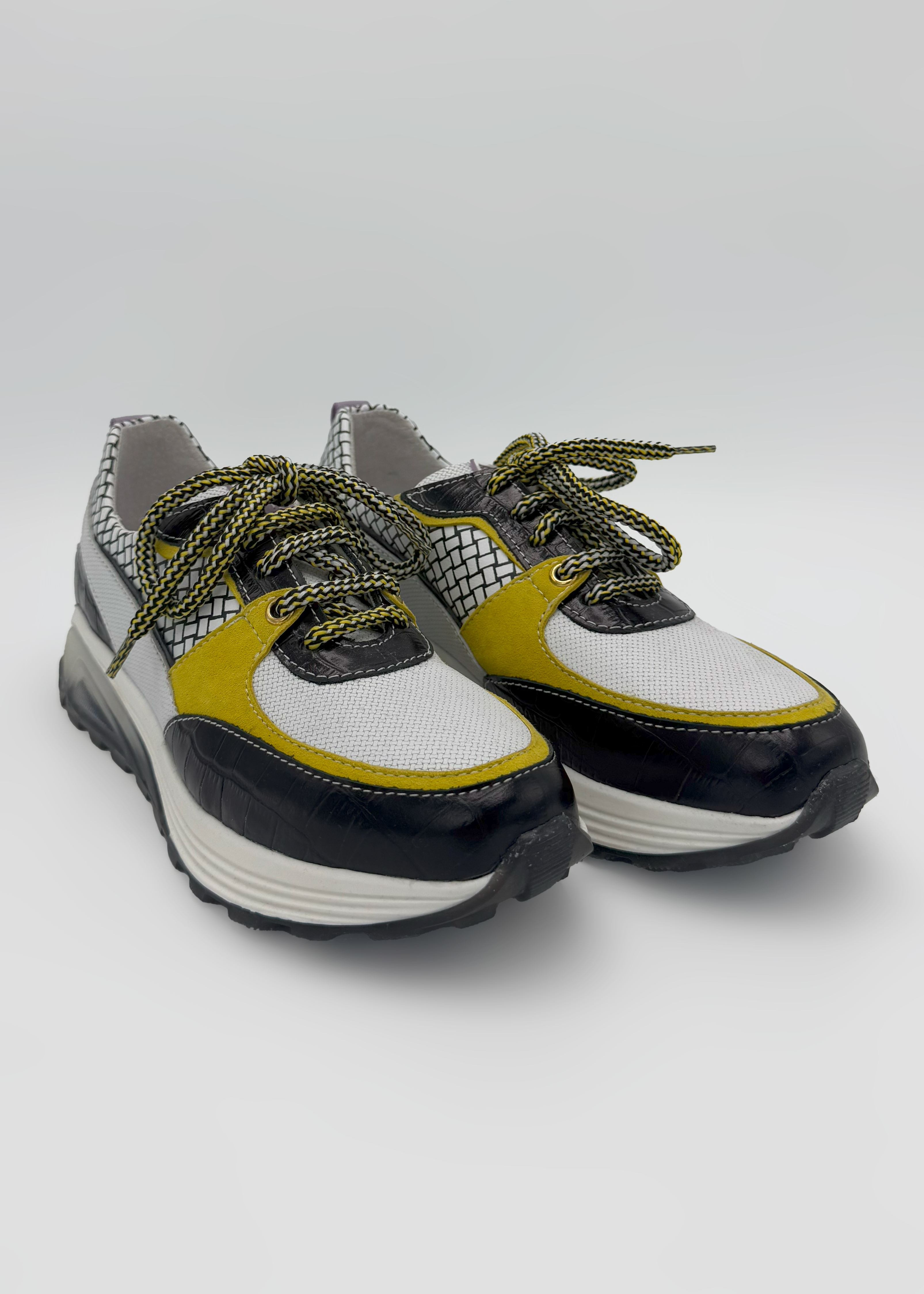 Black and Yellow Sneakers MLV