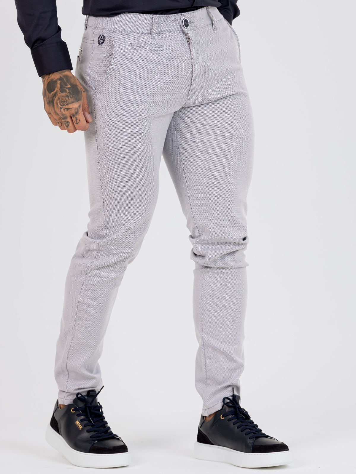 Calça azul e branca SMK