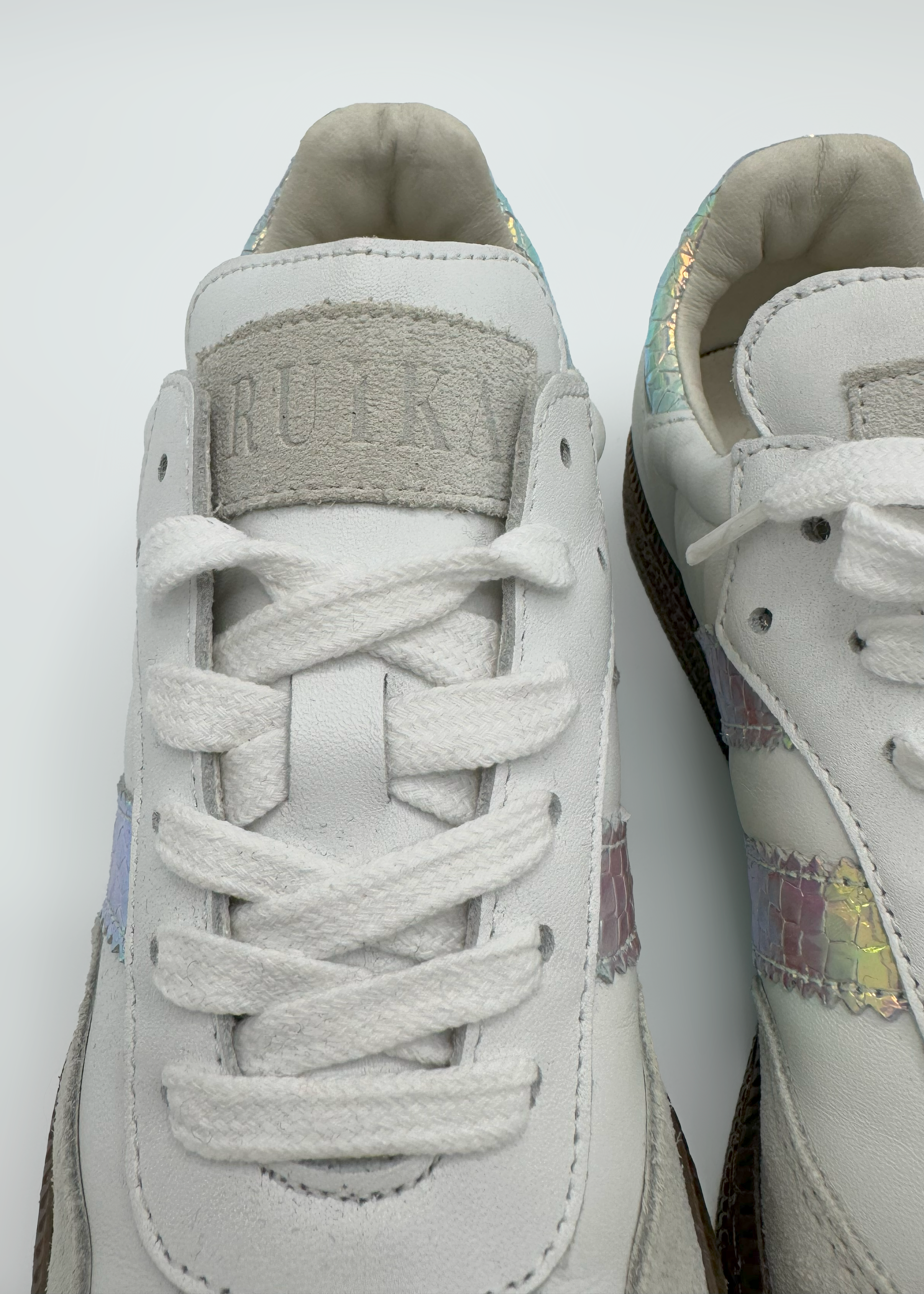Holographic Sneakers Ruika