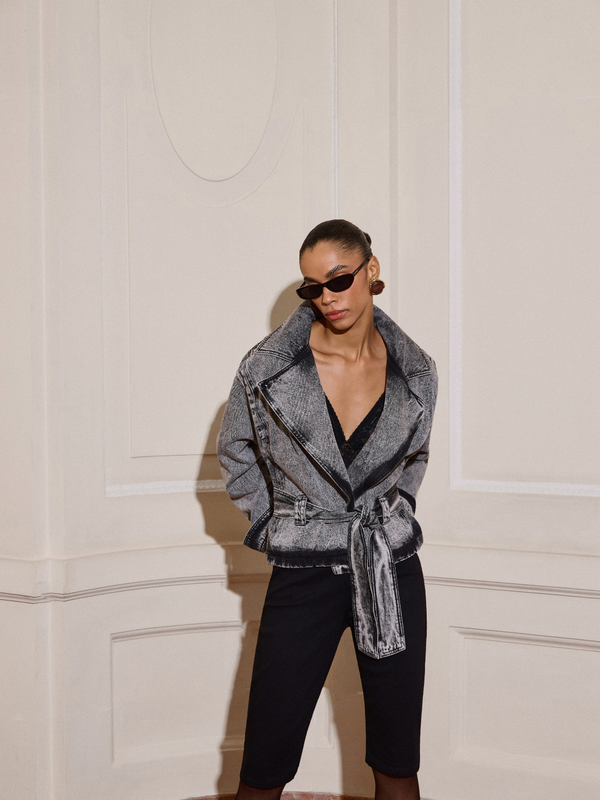 Oversized Washed Denim Jacket with Side Stripe Lança Perfume