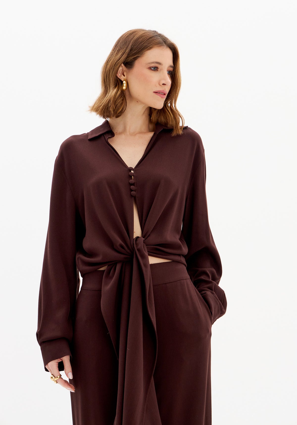 Blusa de manga comprida com atilhos à frente e botões Lança Perfume