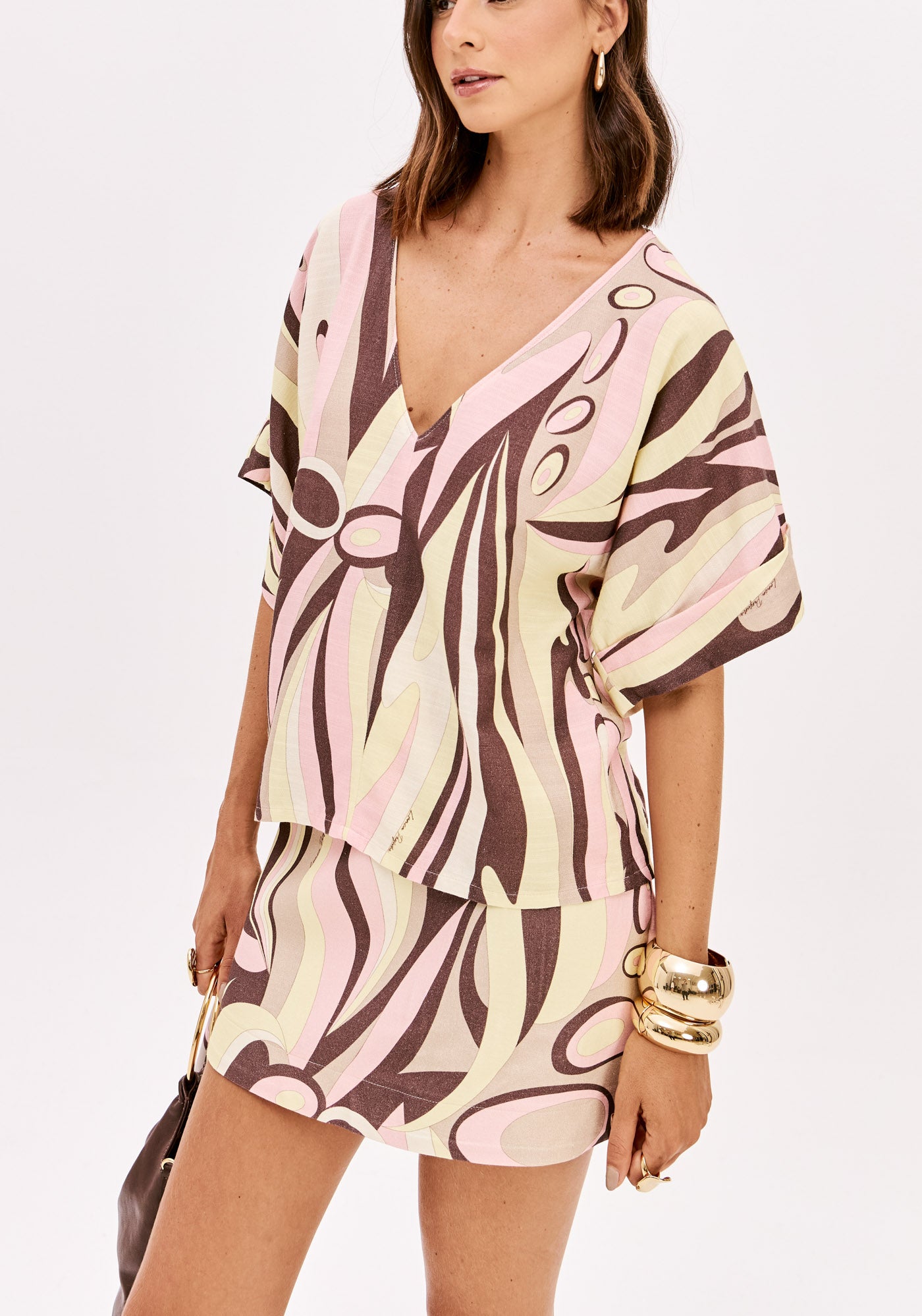 Blusa Estampada Decote V Lança Perfume