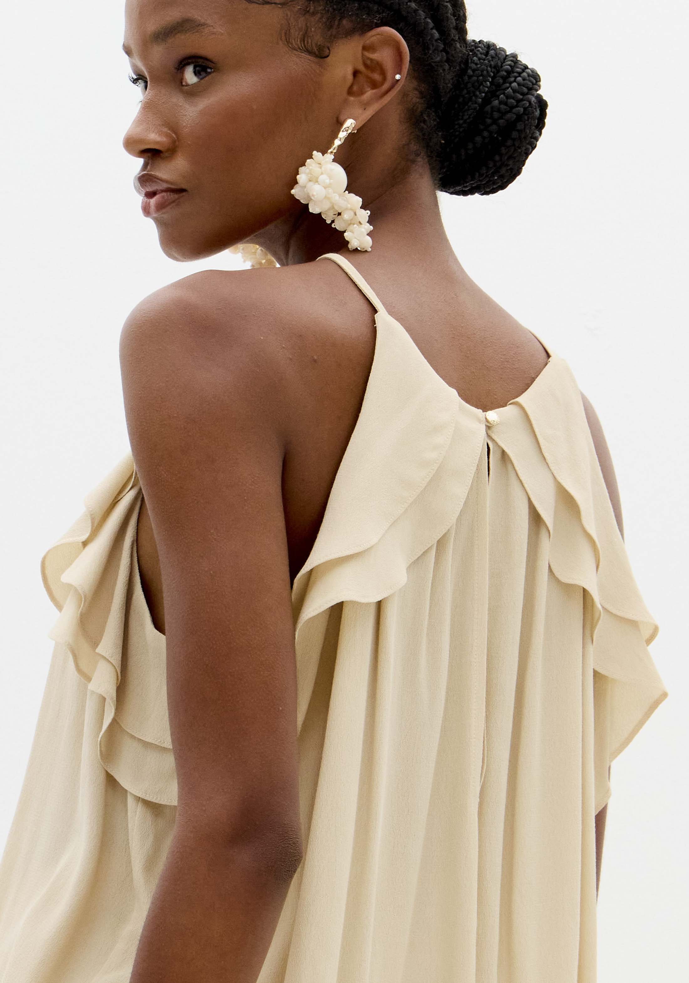 Ruffle Longline Blouse Lança Perfume