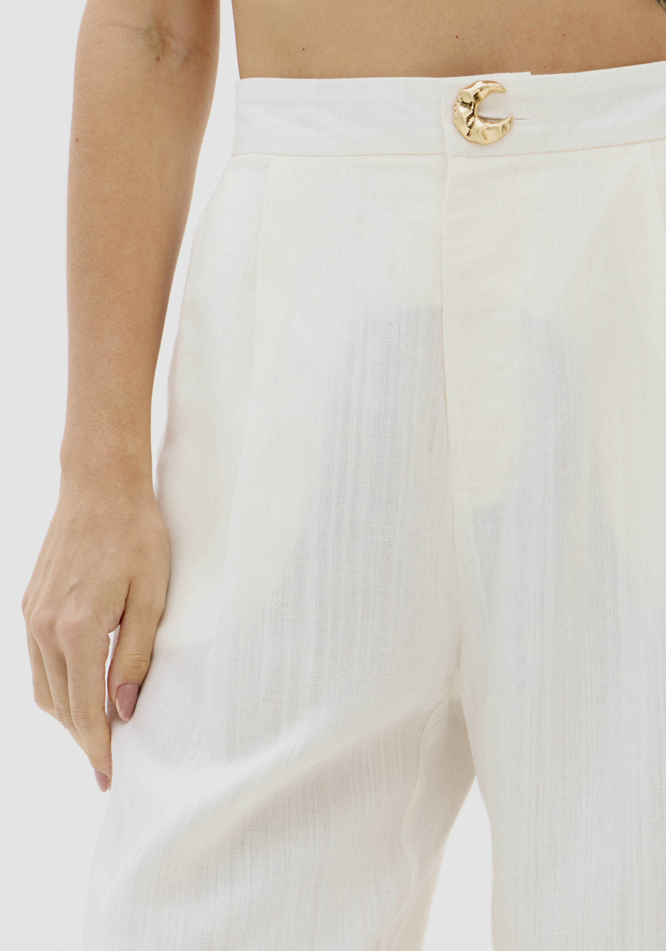 High-Rise Linen Carrot Trousers Lança perfume