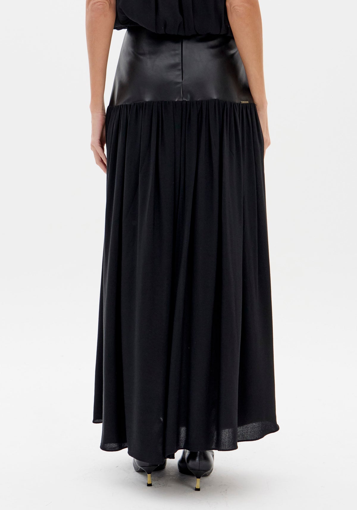 Black A-Line Maxi Skirt with PU Waistband Lança Perfume