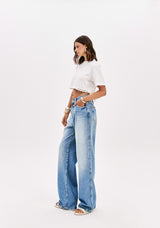 T-shirt Oversized com Detalhe Lateral de Marca Lança Perfume
