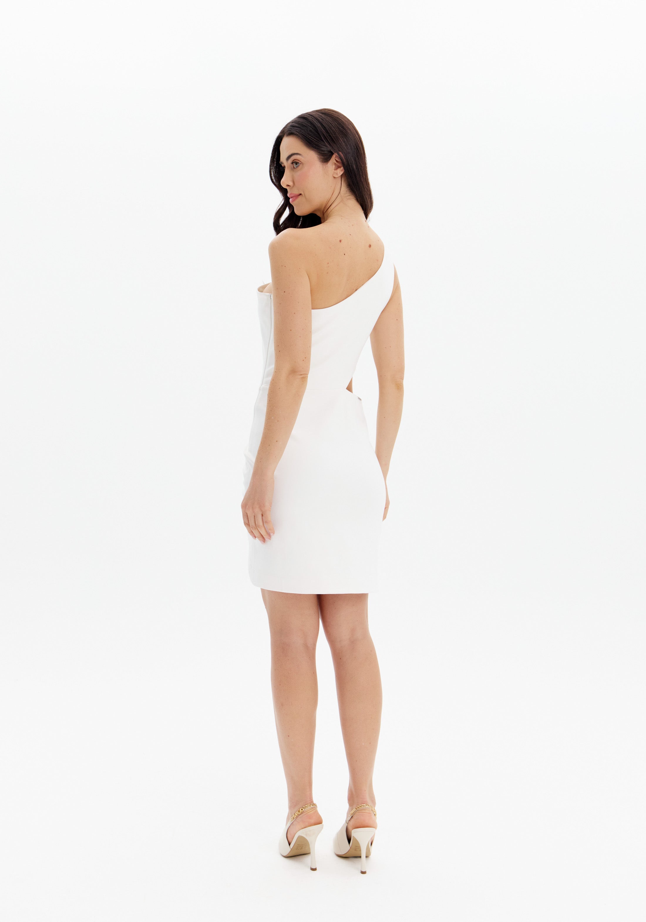 One-Shoulder Short Dress with Side Cut-Out and Sparkling Chain Detail Lança Perfume