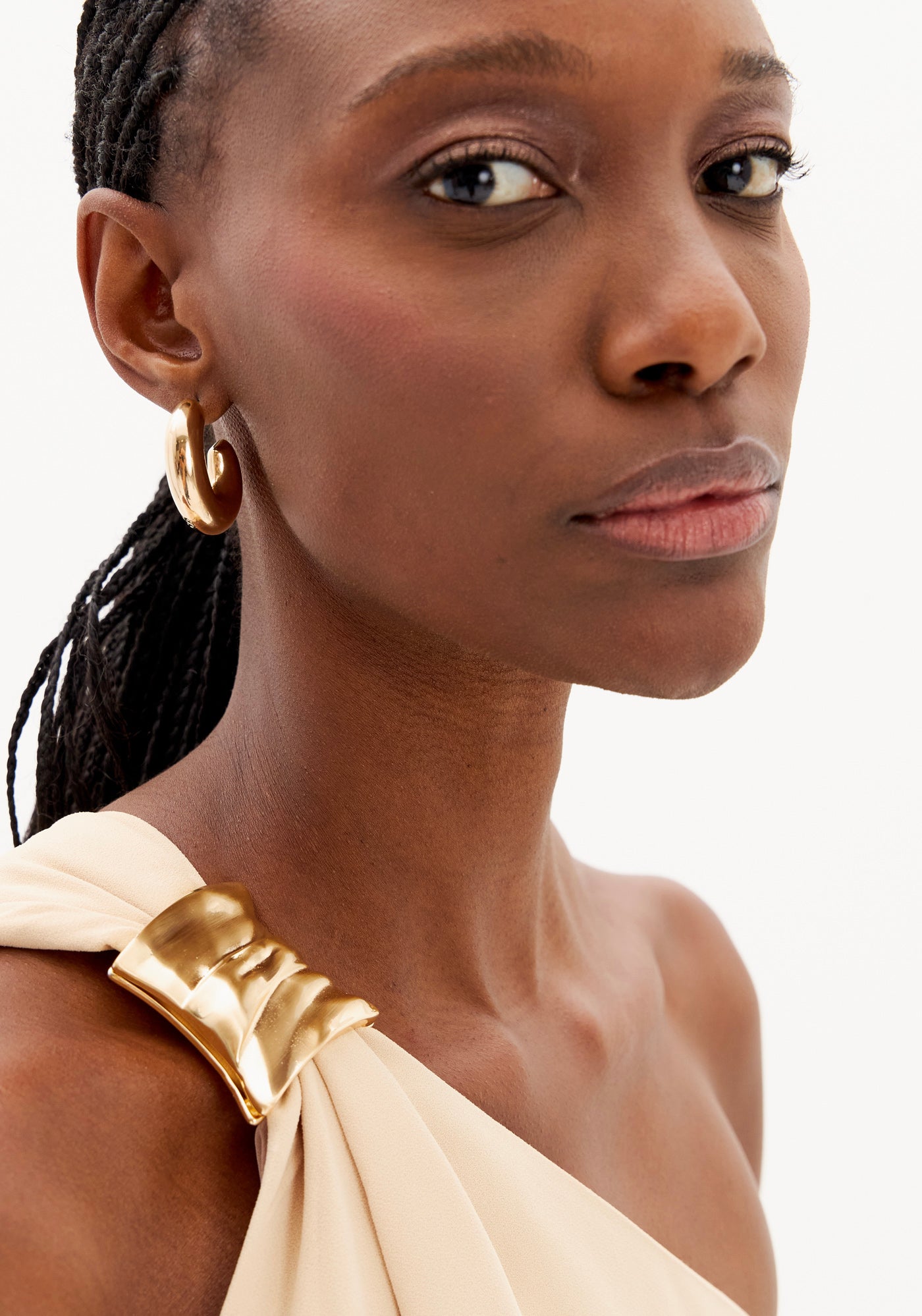 Long Dress with Side Slit and Waist Tie Lança Perfume