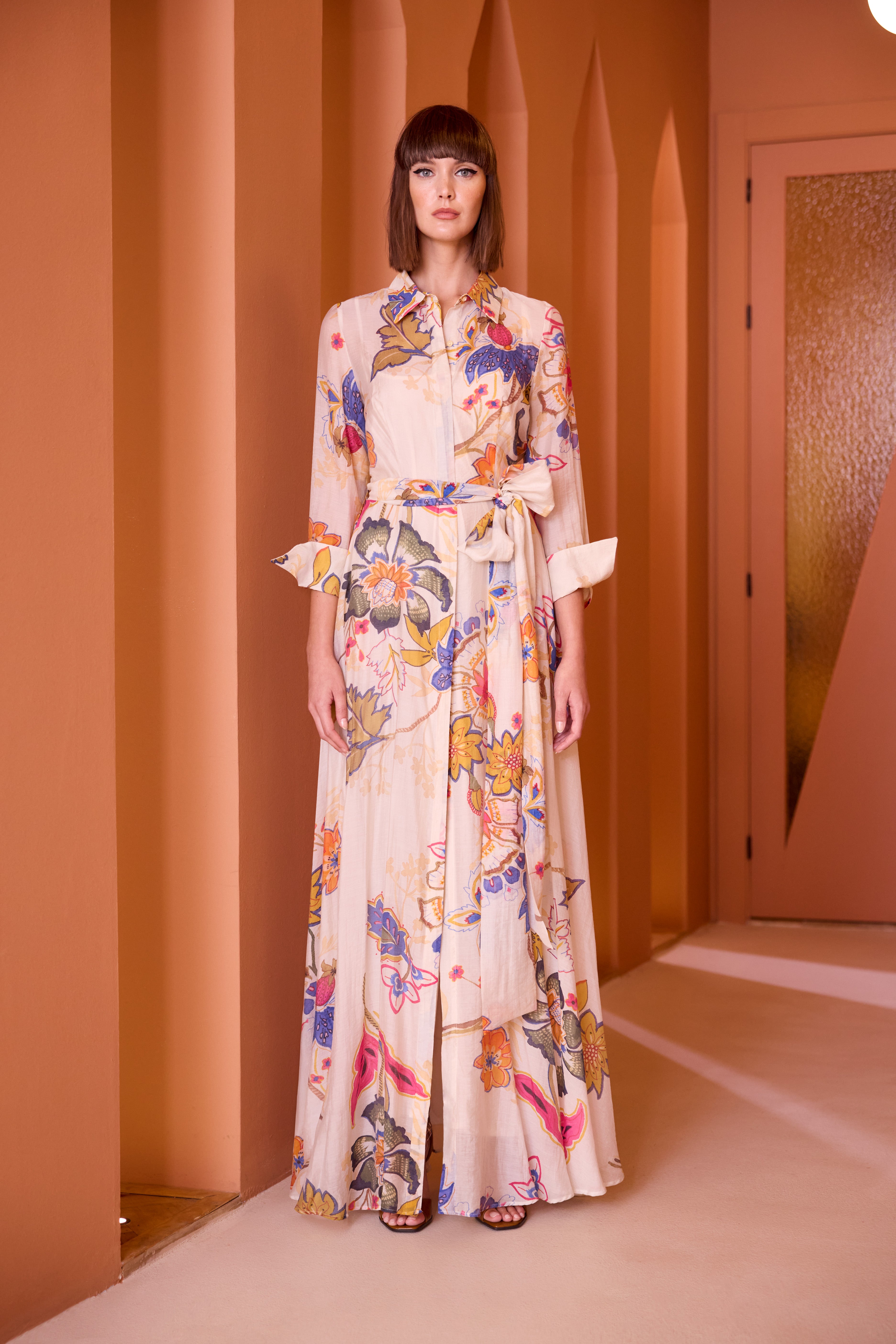 Vestido comprido estilo camisa Carla Ruiz