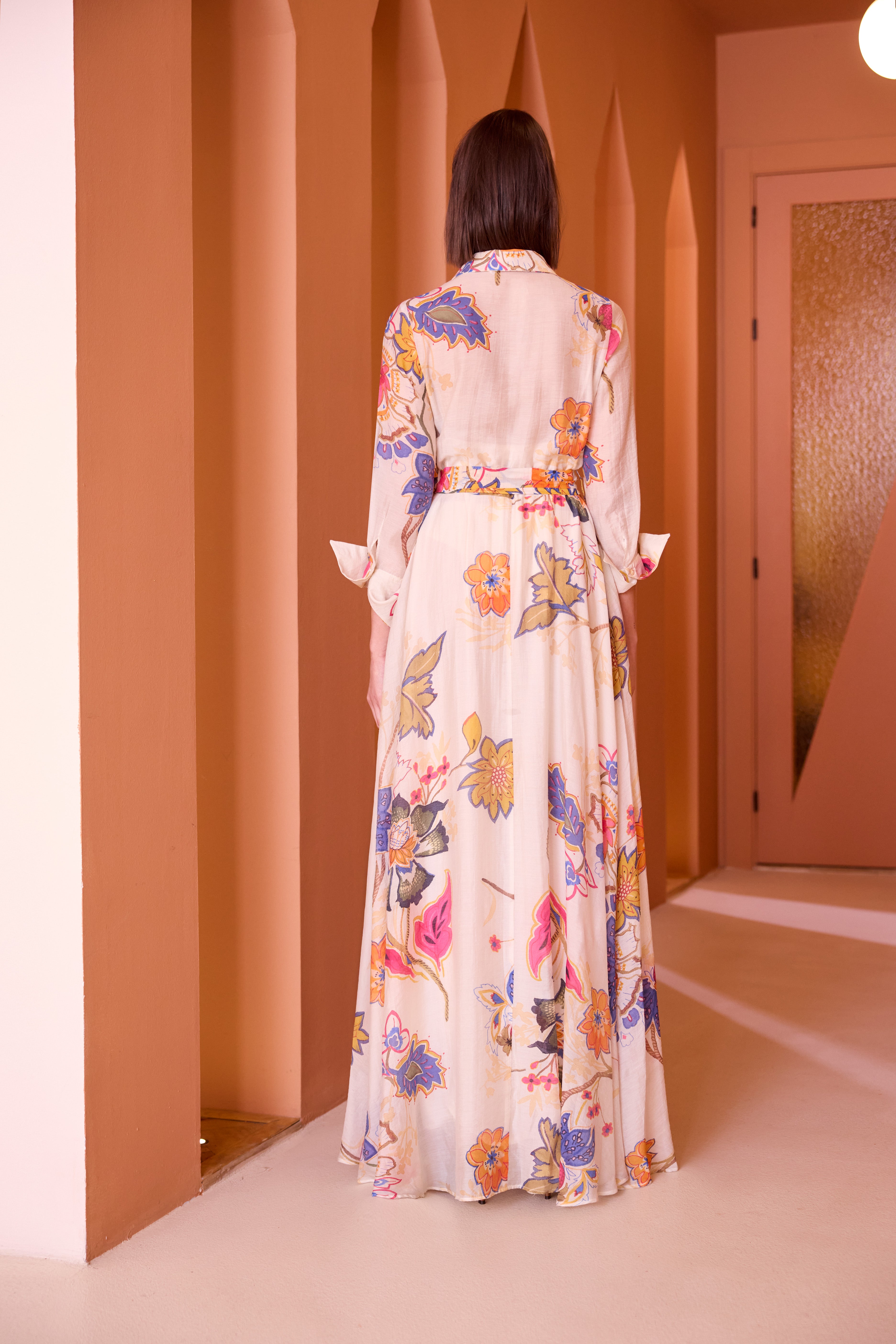 Vestido comprido estilo camisa Carla Ruiz
