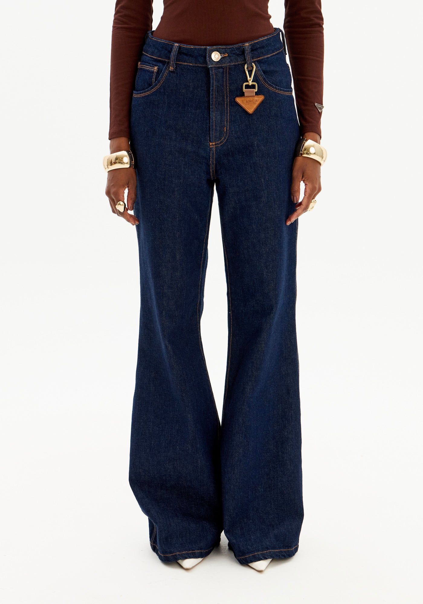 Modern Flare Jeans Lança Perfume