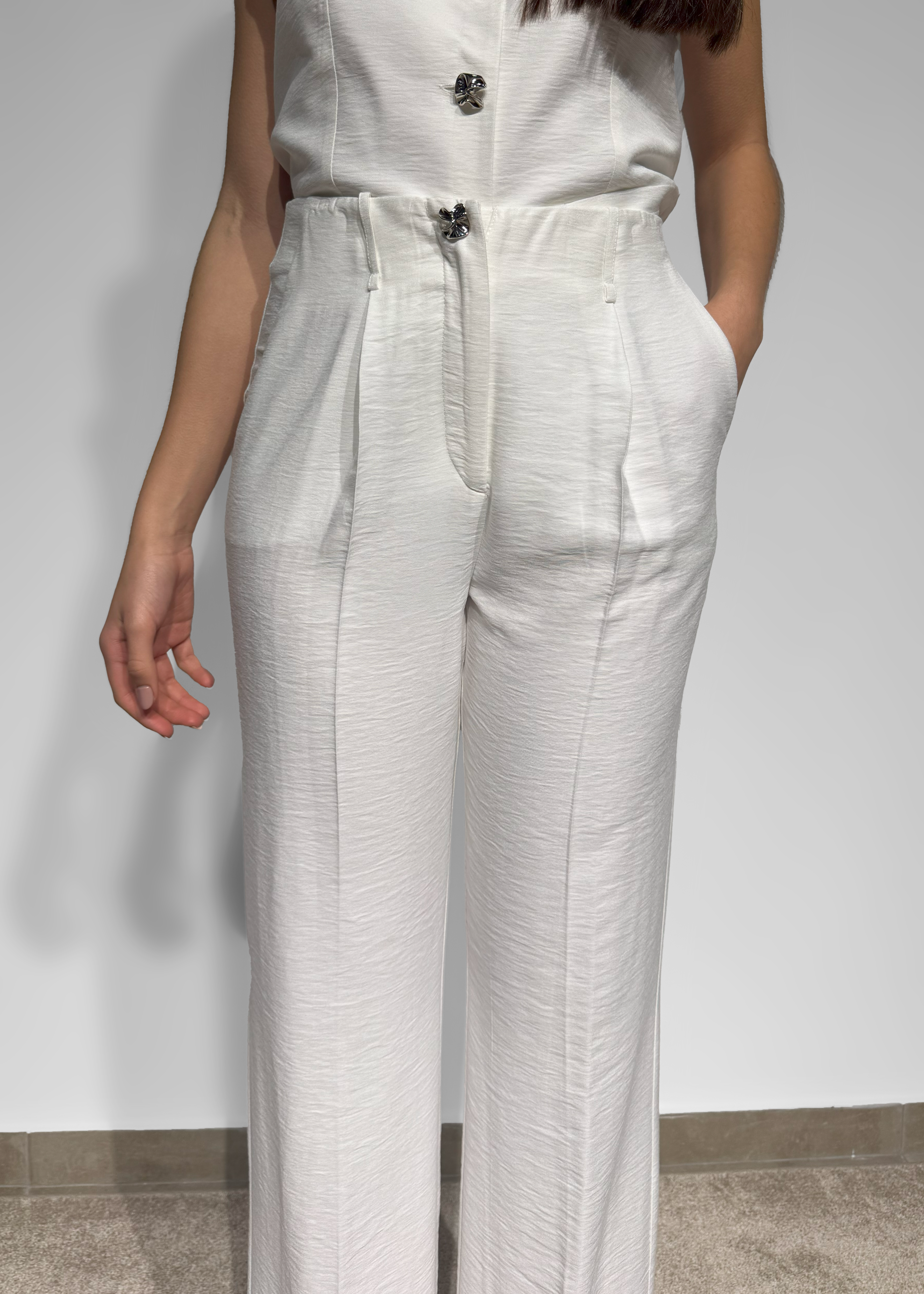 Calça pantalona de alfaiataria Arggido