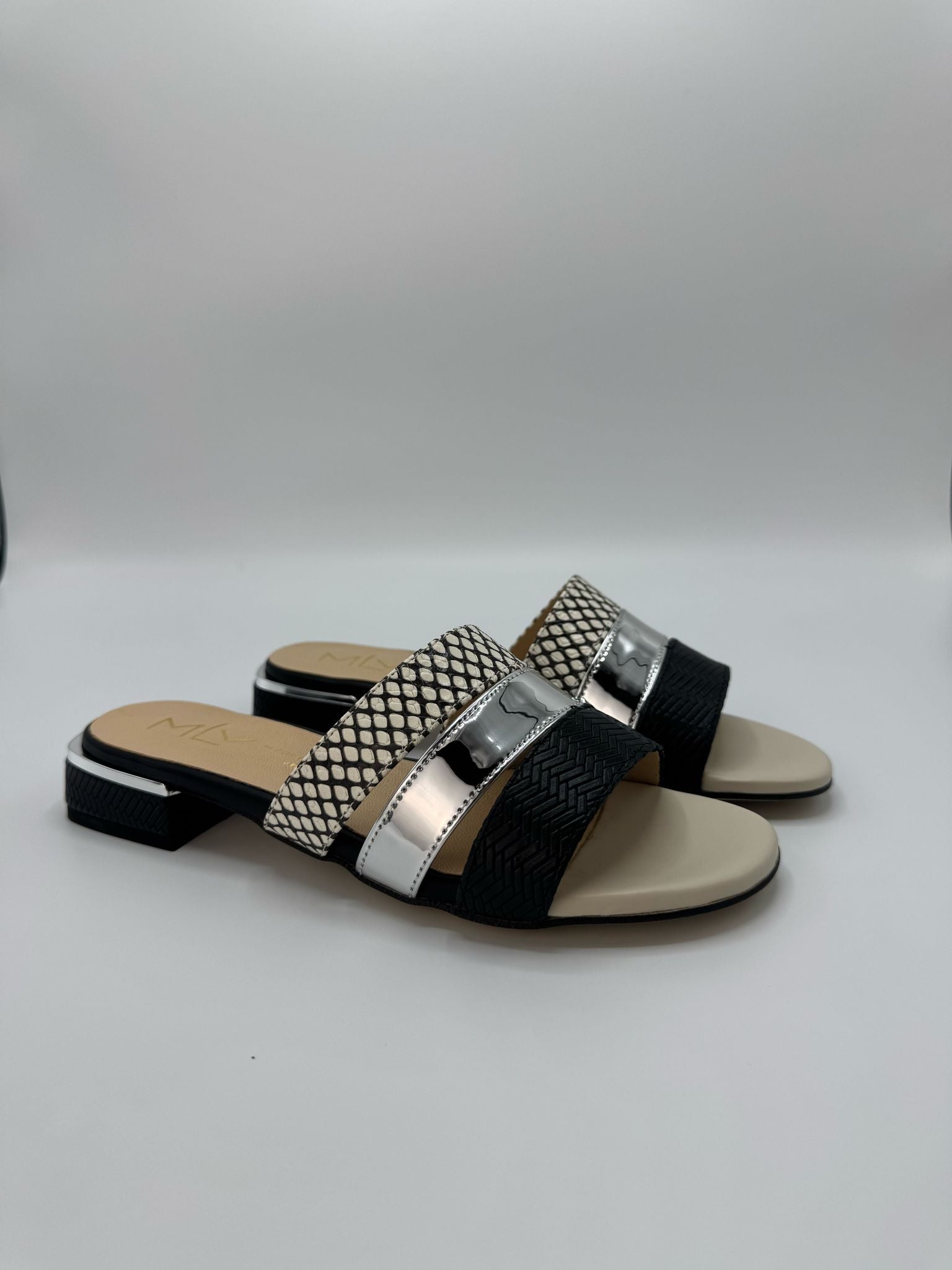 Carol43 Flat Slip-On Sandals MLV