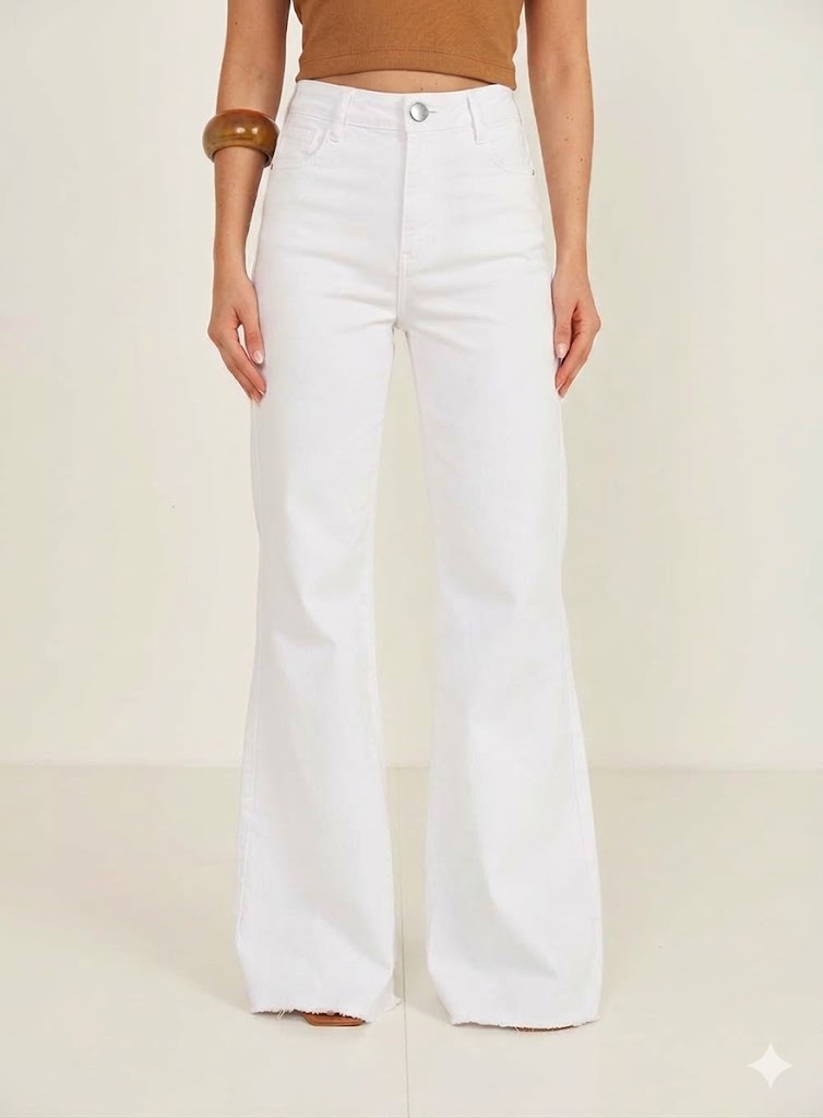 Madrid High-Rise Bootcut Jeans Colcci