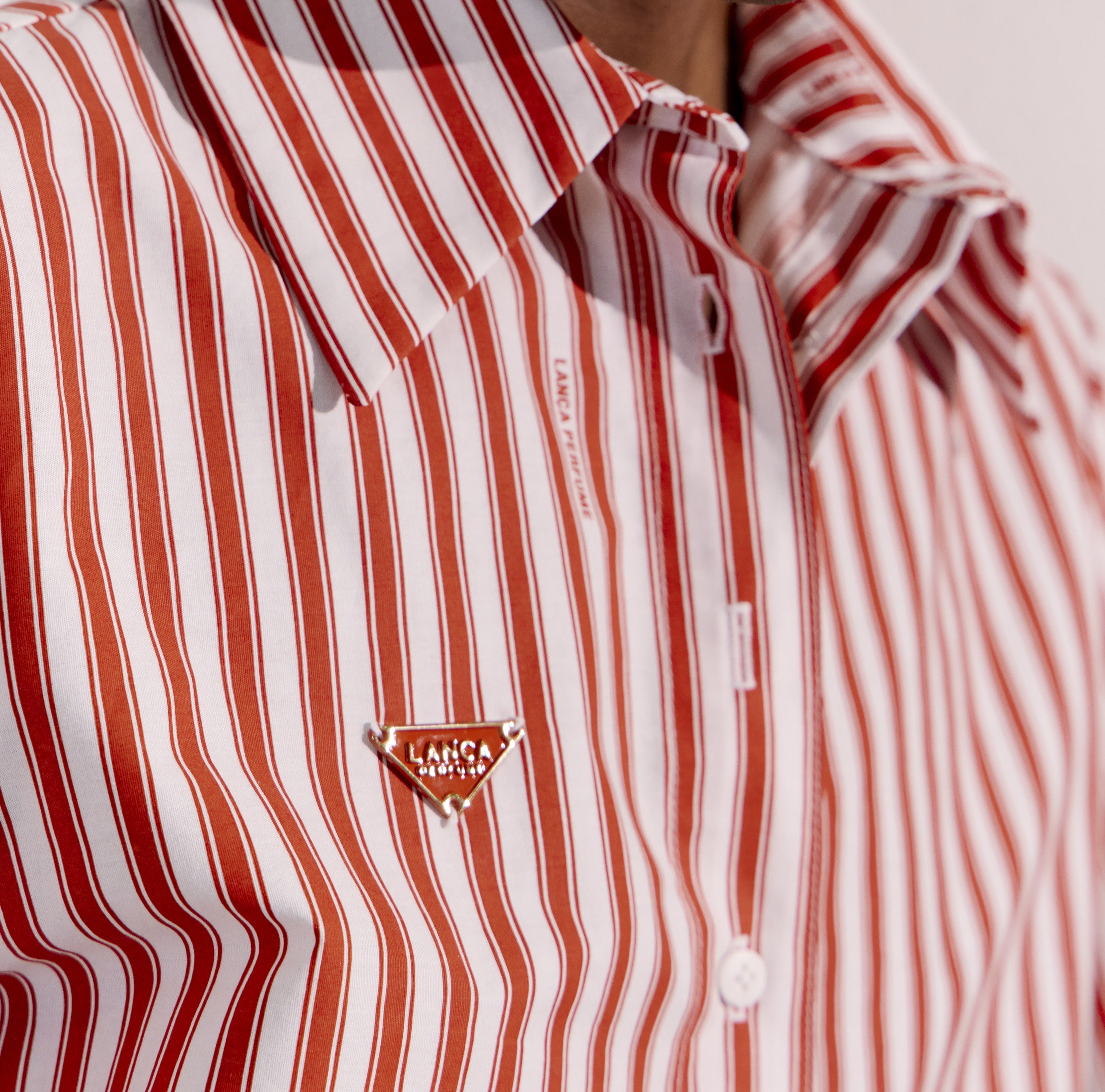 Camisa de manga média às riscas com botões Lança Perfume