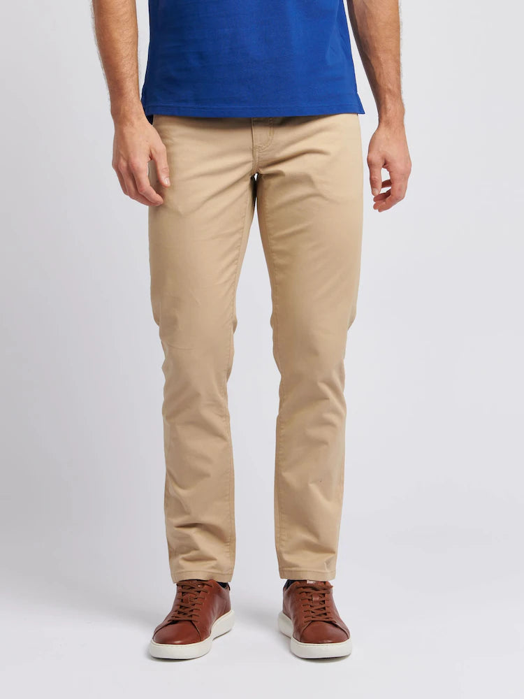 Men's Straight Fit Twill Chino Pants U.S. Polo Assn.
