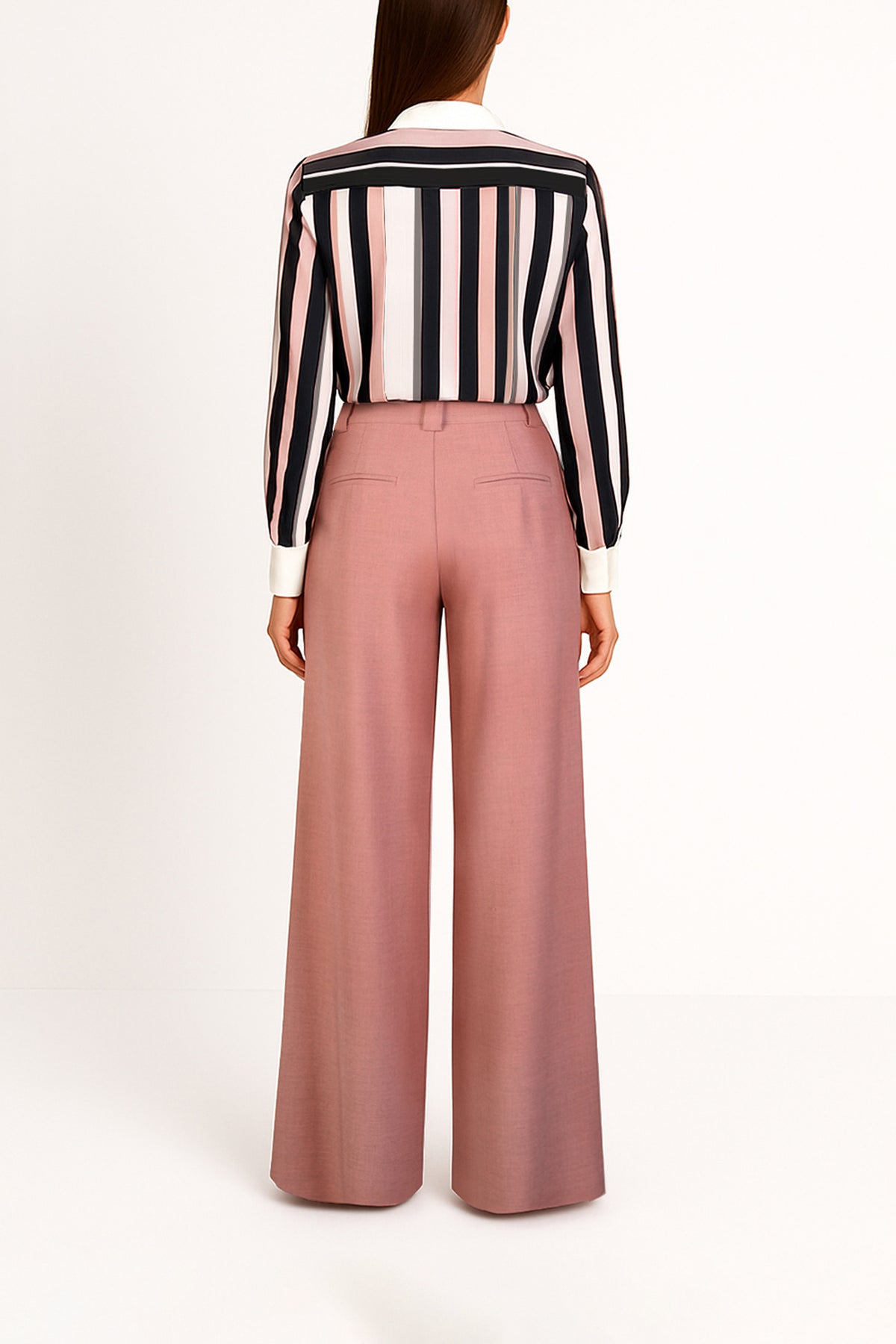 Conjunto de camisa e gravata às riscas Sahoco