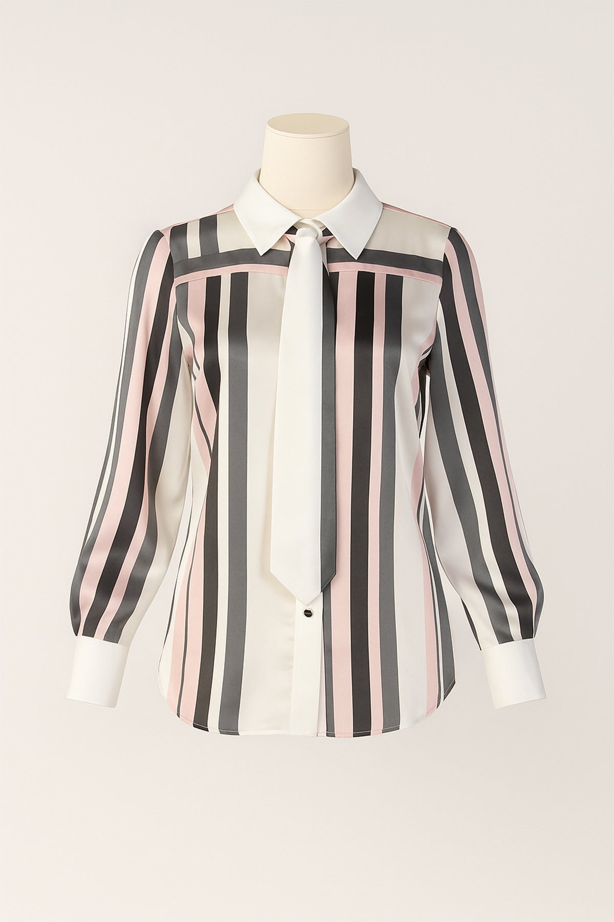 Conjunto de camisa e gravata às riscas Sahoco