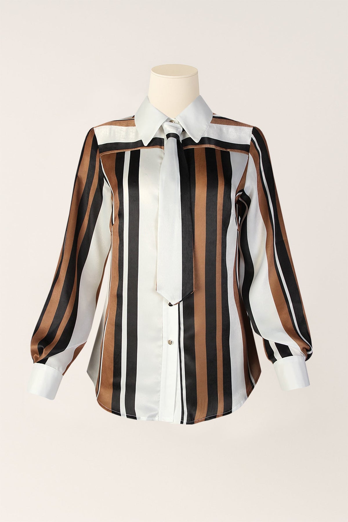 Conjunto de camisa e gravata às riscas Sahoco