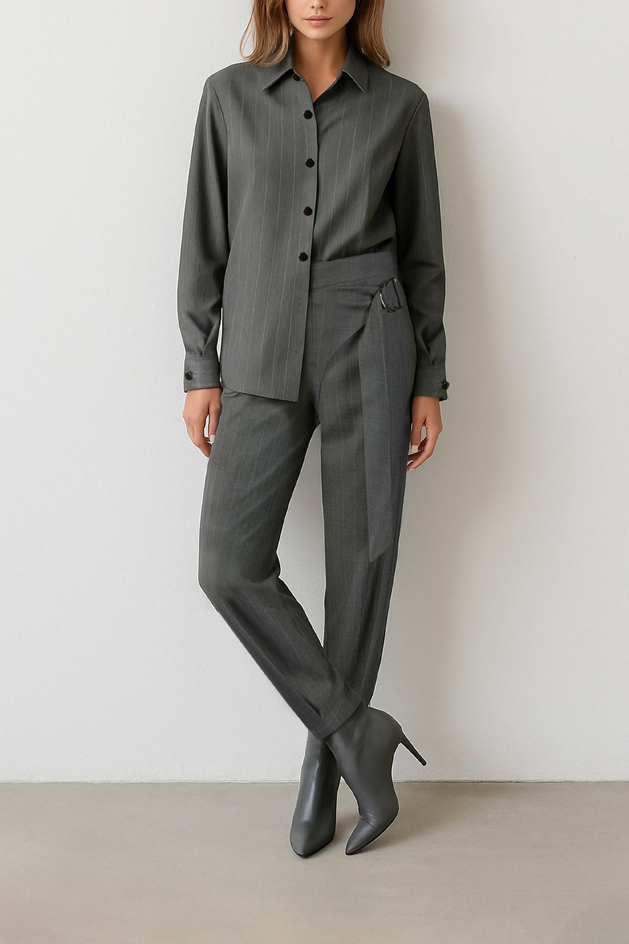 Tapered Tailored Trousers with Side Buckle Sahoco
