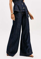 Super High-Rise Wide-Leg Jeans Lança Perfume