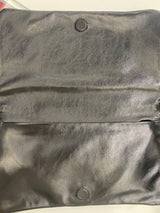 Clutch em pele com detalhe Maxi Metal LP Lança Perfume