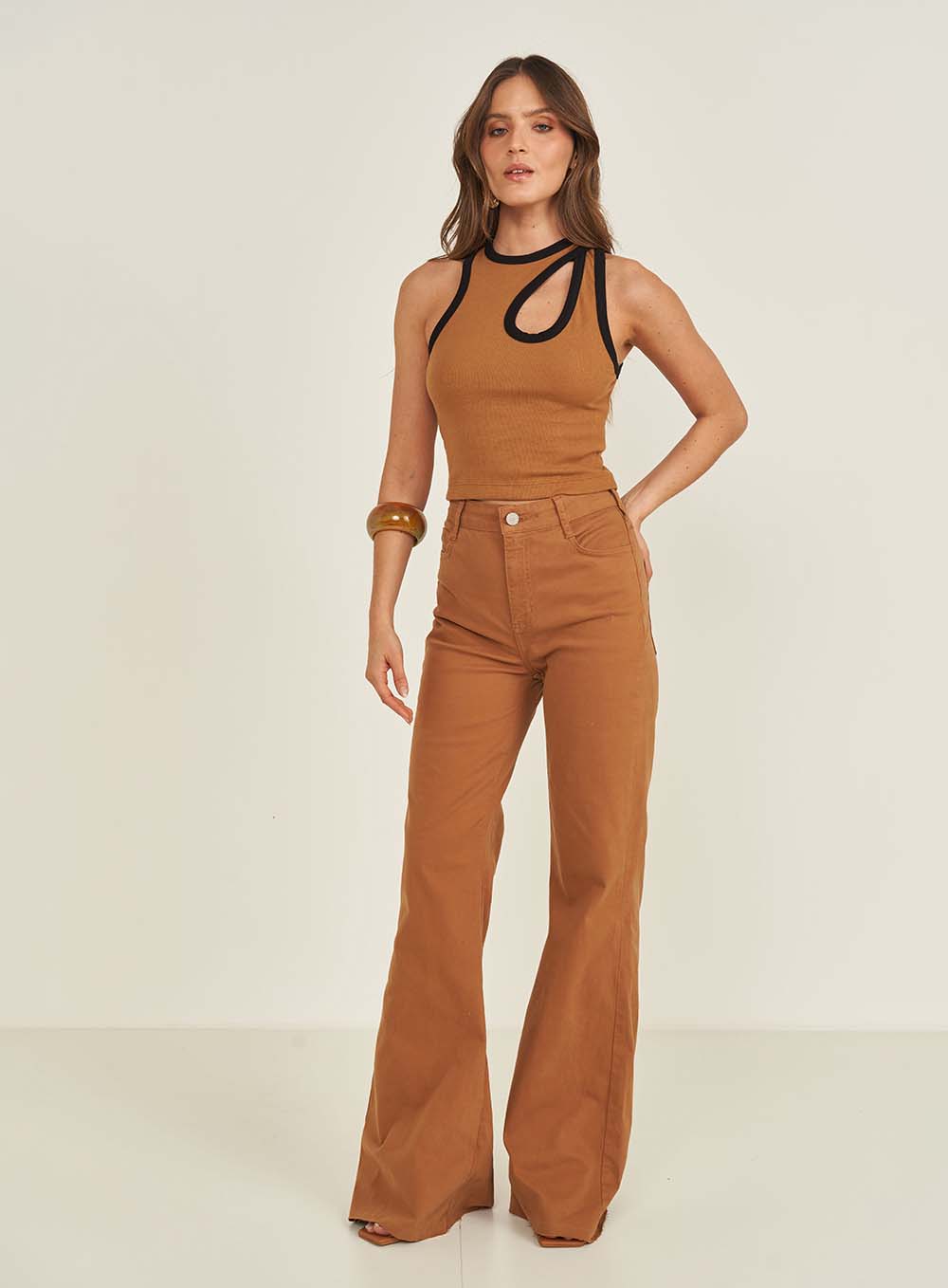 Ribbed Cut-Out Crop Top Colcci