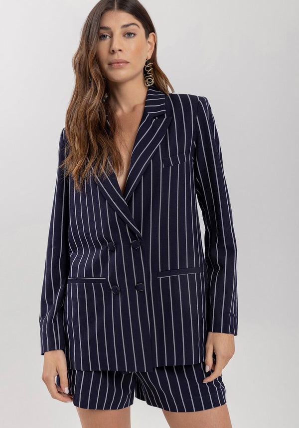 Long Tailored Blazer with Lapels and Covered Buttons Lez a Lez
