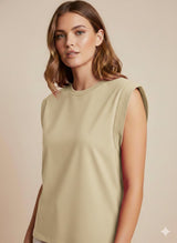 Structured Shoulder Muscle Top Lez a Lez