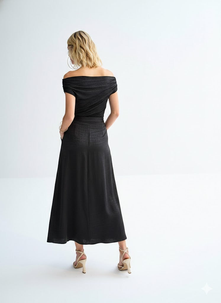 Black Off-the-Shoulder Top Lez a Lez