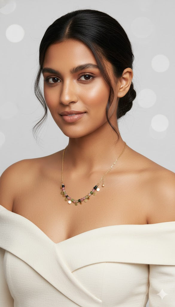 Delicate Fine Chain Necklace with Green Stone Details Jetlag